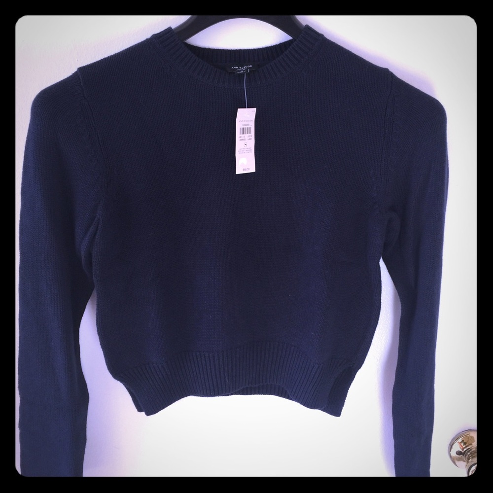 Ann taylor, womens sweater US size S!!